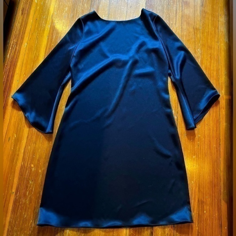 Diane Von Furstenburg Bateau Neckline Mini Dress, Size 4